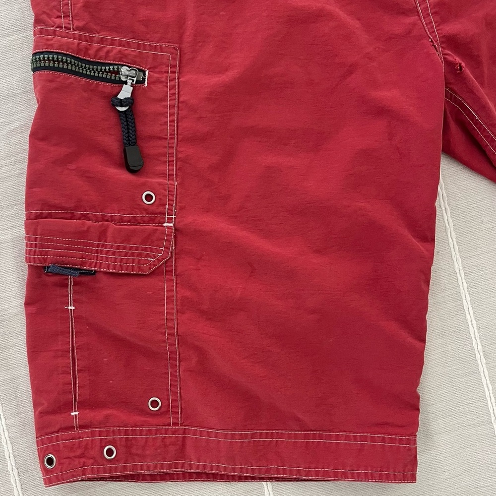VINTAGE No Boundaries Men's Red Cargo Shorts 32 Y2K Skater Baggy Techwear - Picture 3 of 12